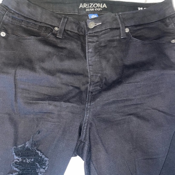 Arizona Juniors distressed Jeans , High Waisted Size 15 - Picture 5 of 7